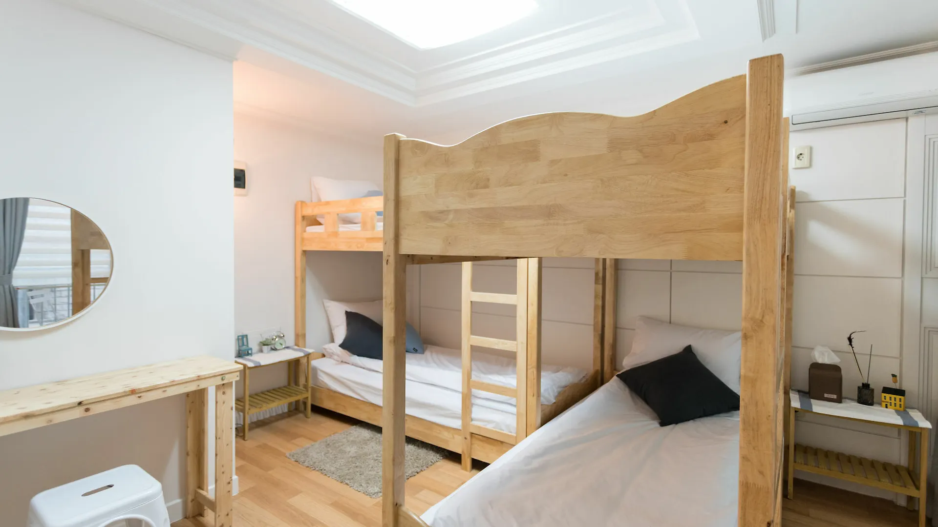 Mono House Budget Seoul